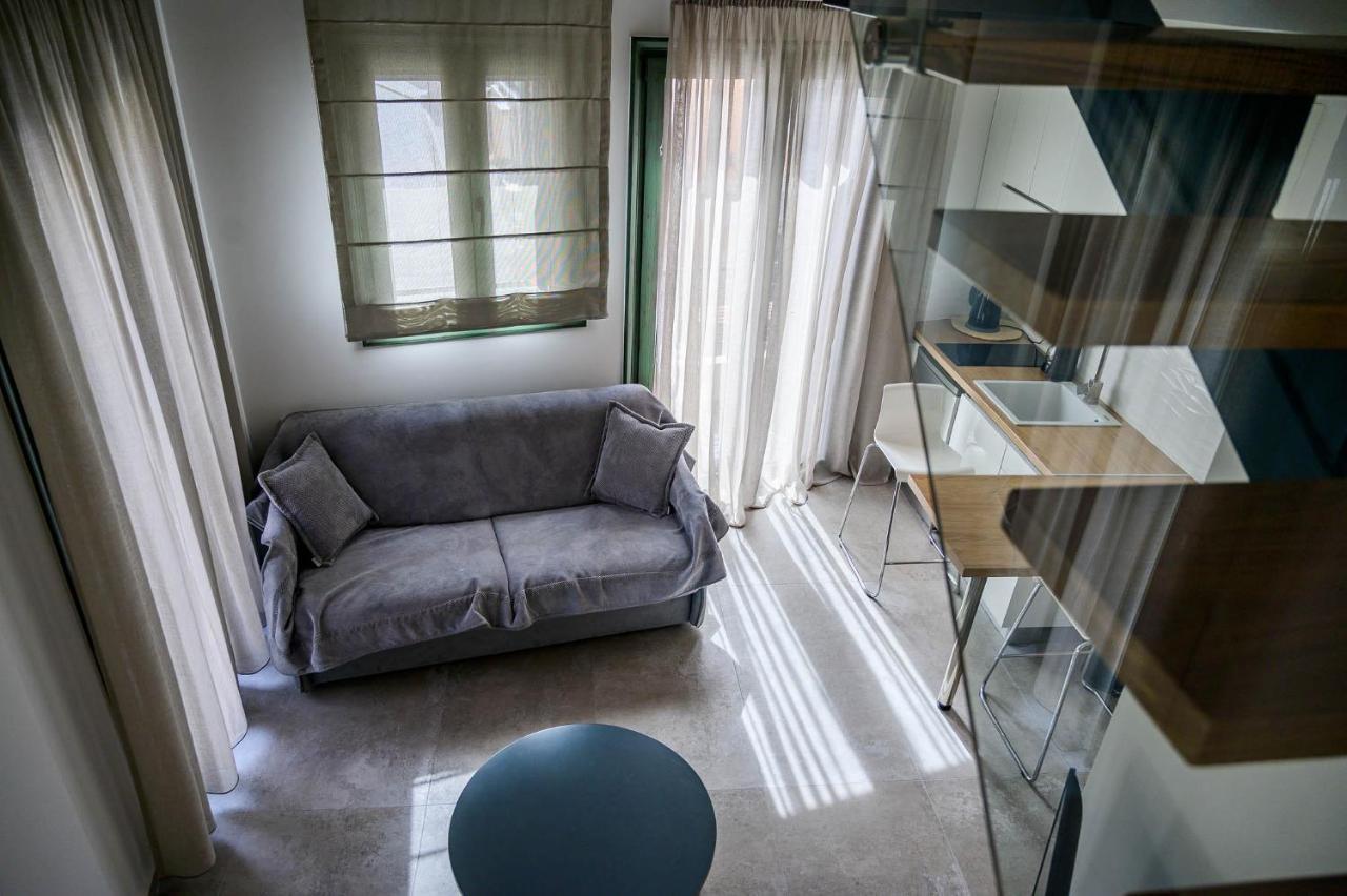 Luxury Suites By Panagiota プレベザ エクステリア 写真
