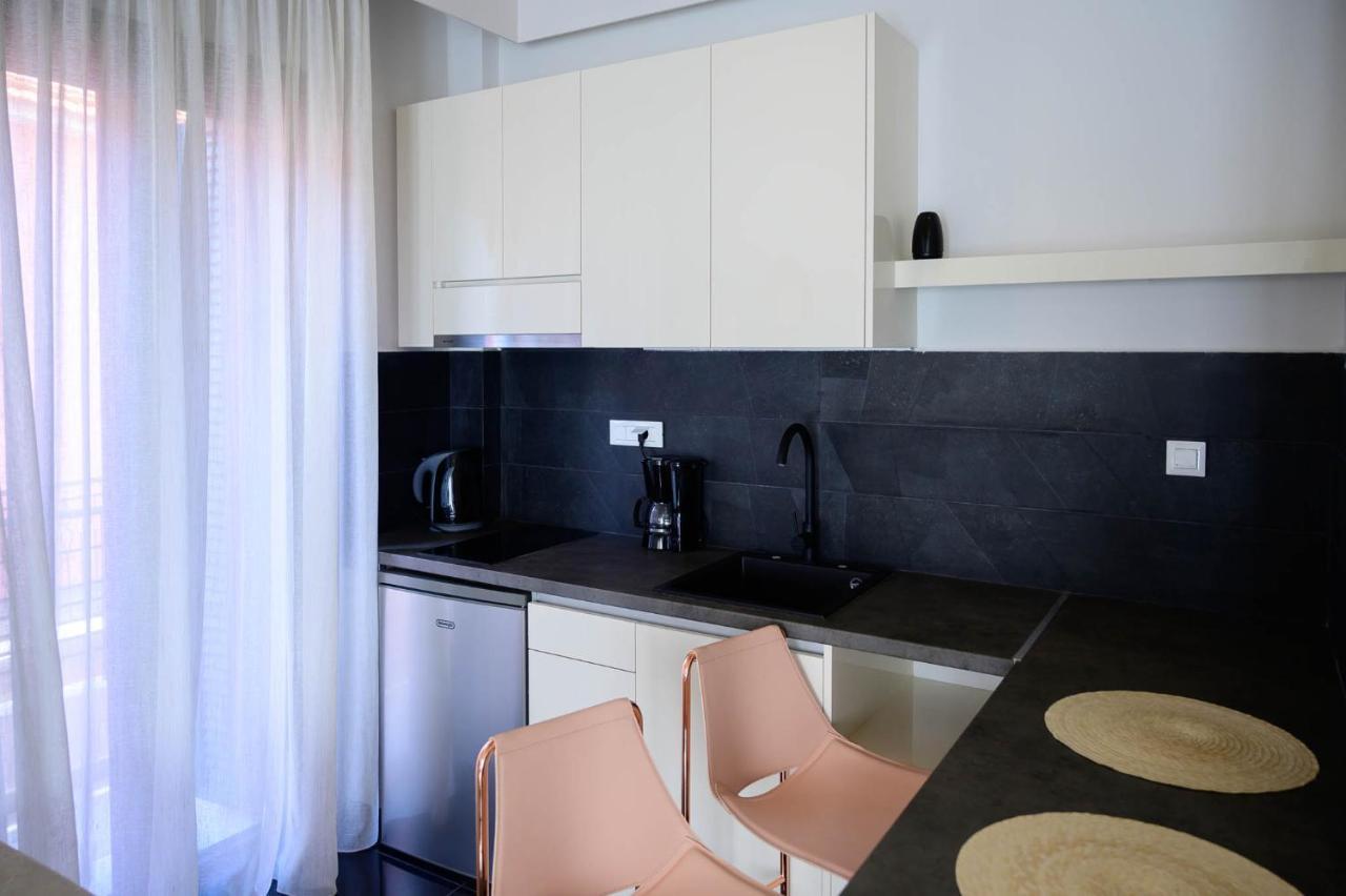 Luxury Suites By Panagiota プレベザ エクステリア 写真