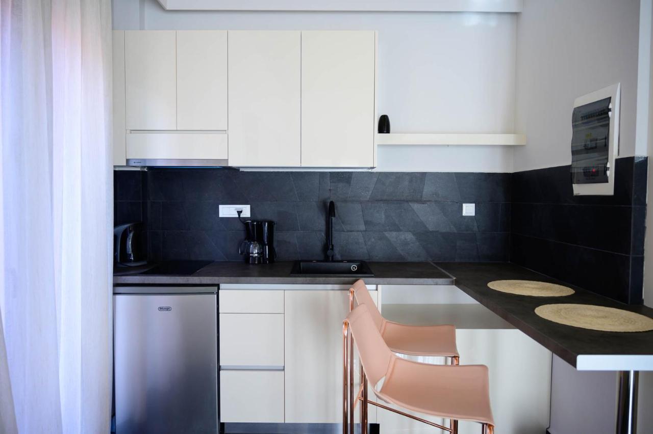Luxury Suites By Panagiota プレベザ エクステリア 写真